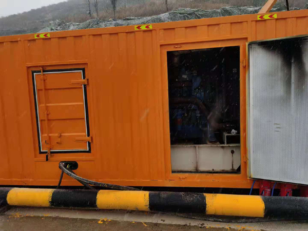 金东发电车出租-应急柴油发电机组选什么样的比较好？