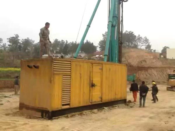 金东如何判断水冷式机油散热器密封件是否需要更换？